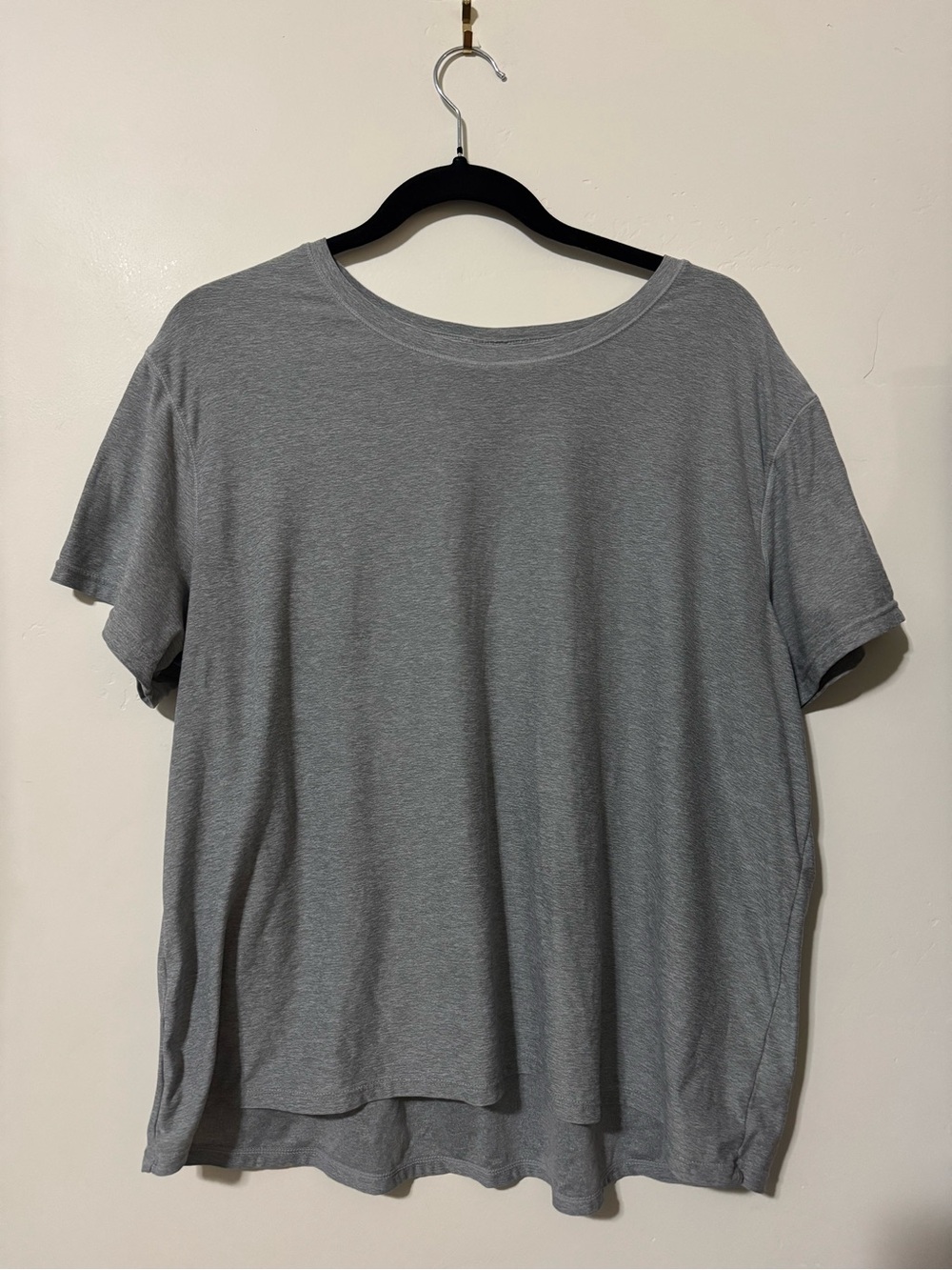 Athletic Works Gray Short Sleeve Crew Tee